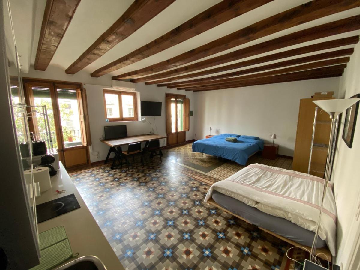 Lovely 2-bed In Barcelonas Location Leilighet *